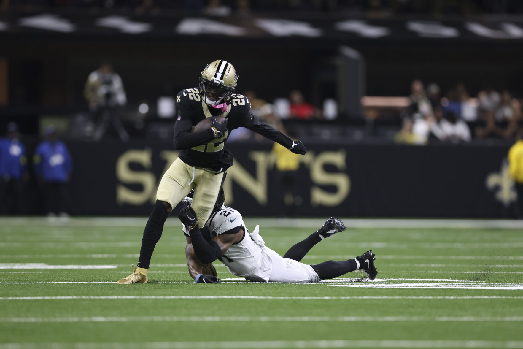 NO.saintsjaguars.081825.20.jpg